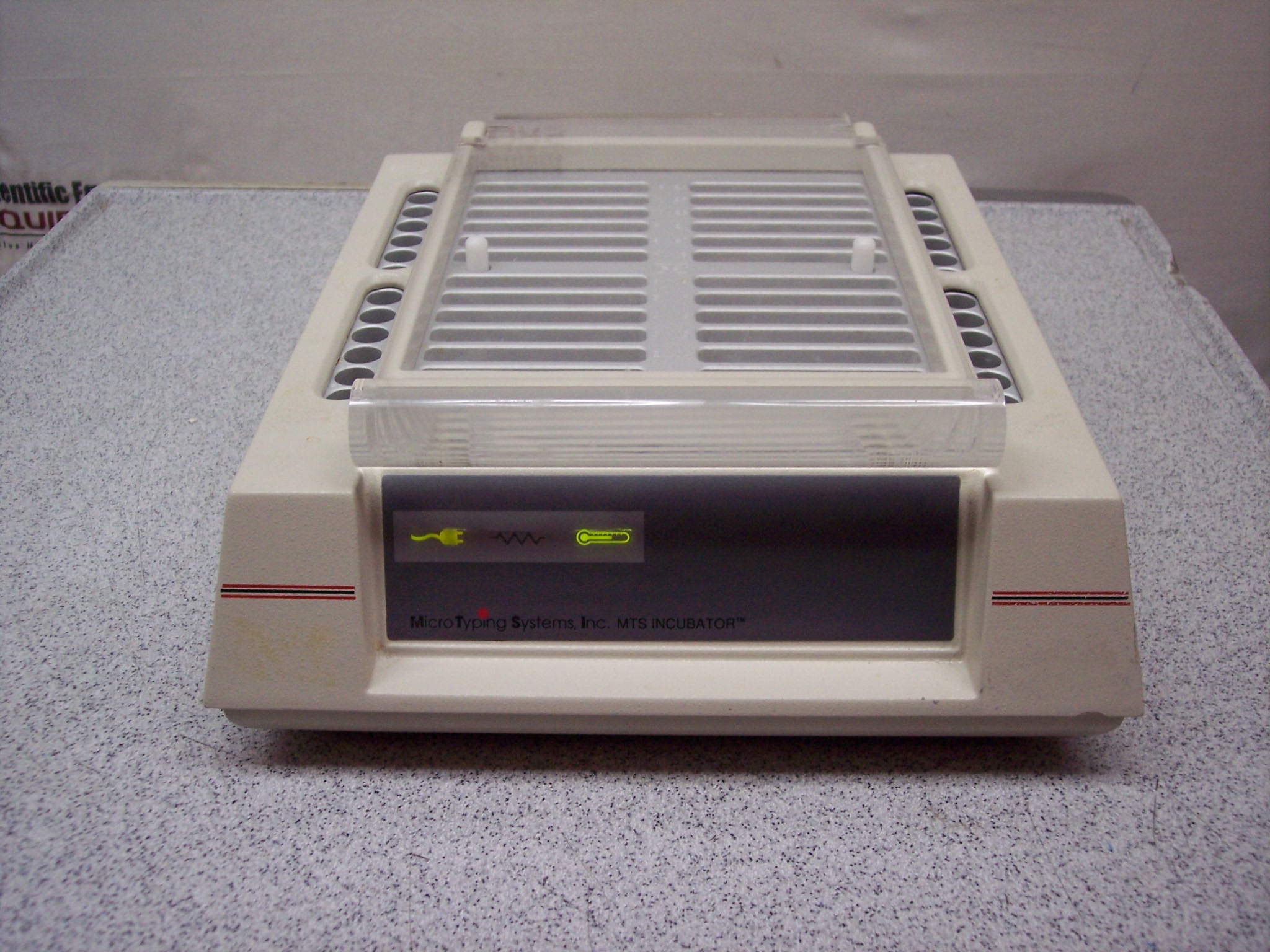 Johnson & Johnson DG-225 MTS Incubator