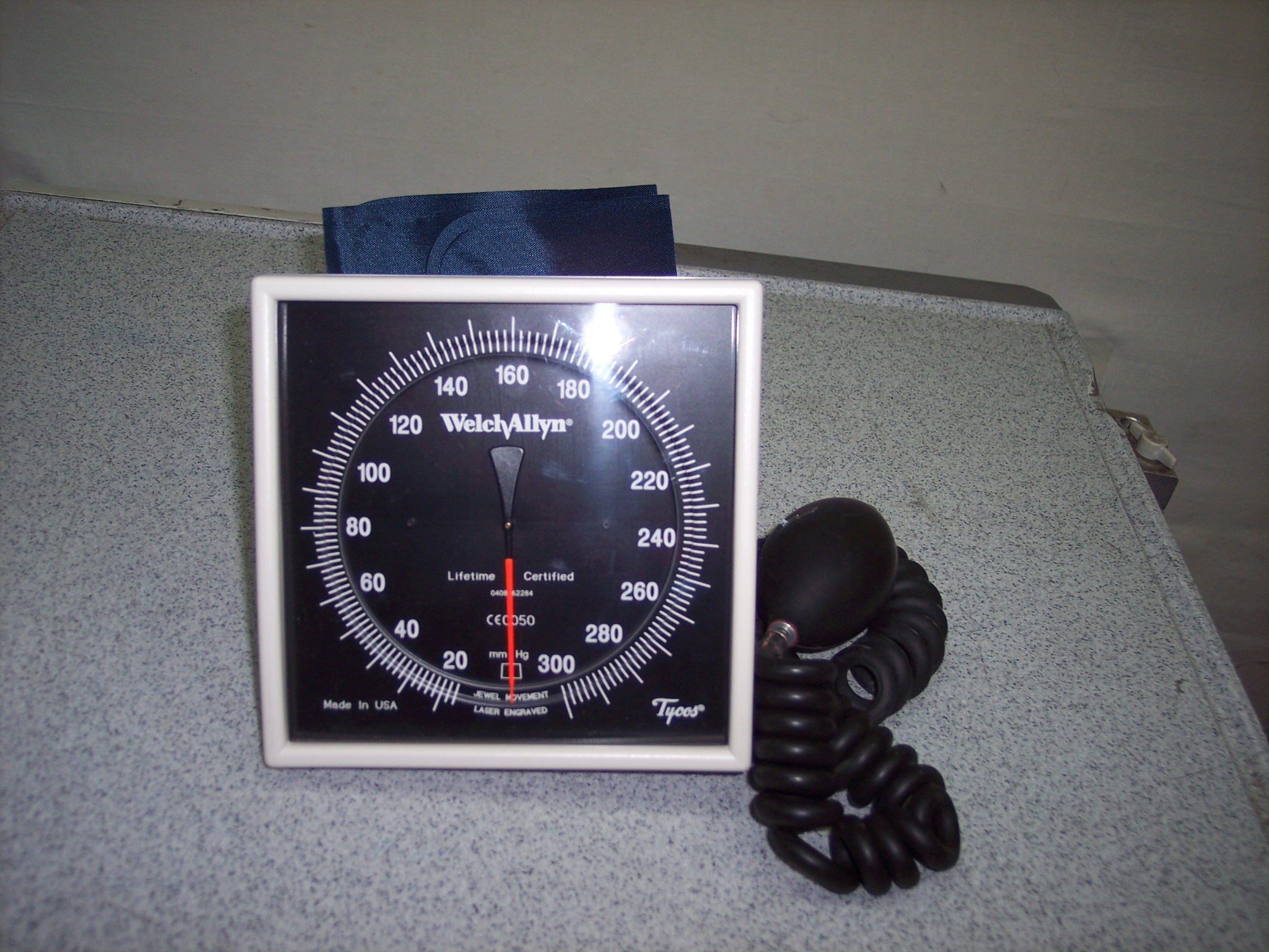 Welch Allyn Tycos Sphygmomanometer 