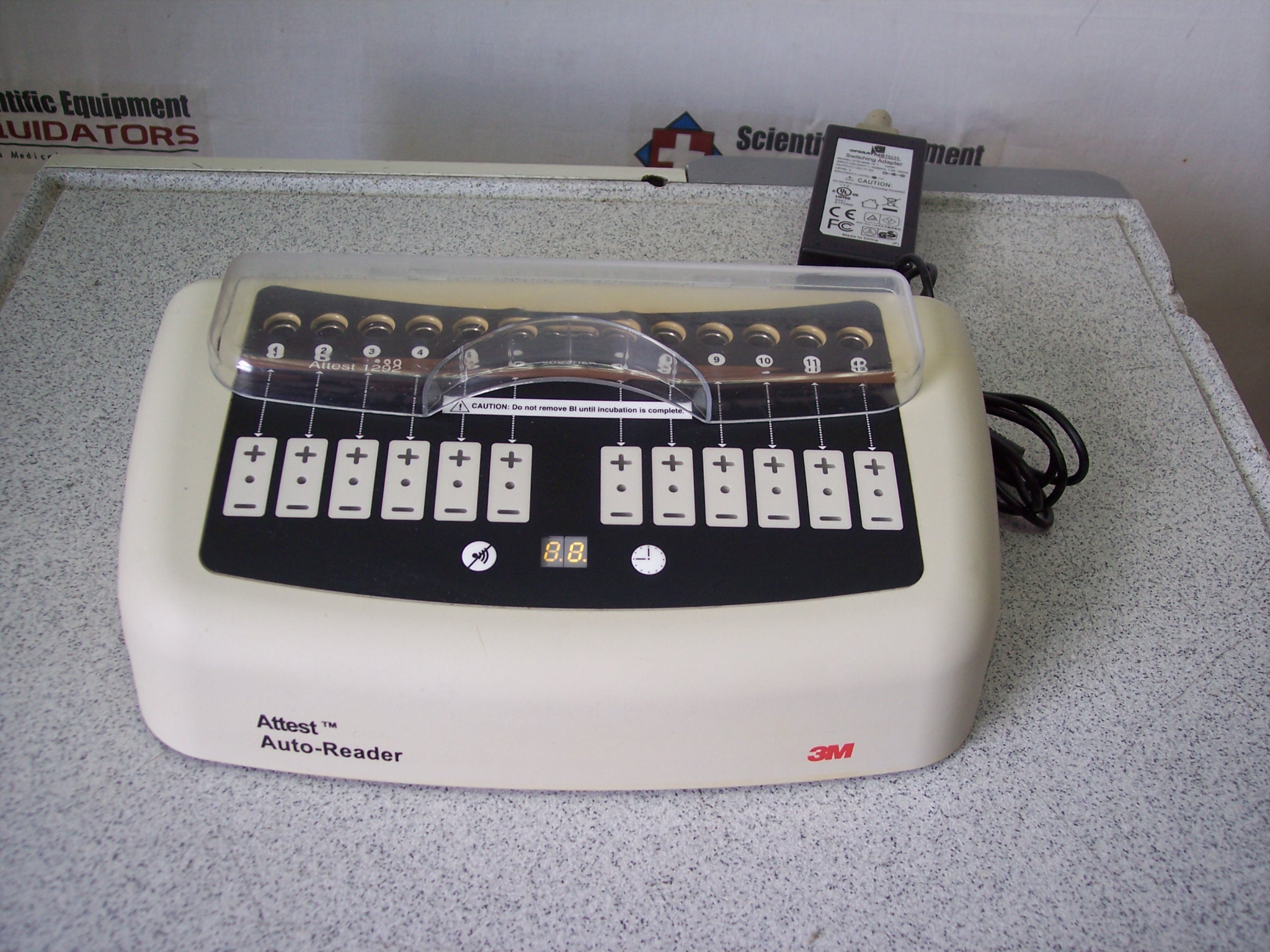 3M 290   Attest Auto-Reader Incubator