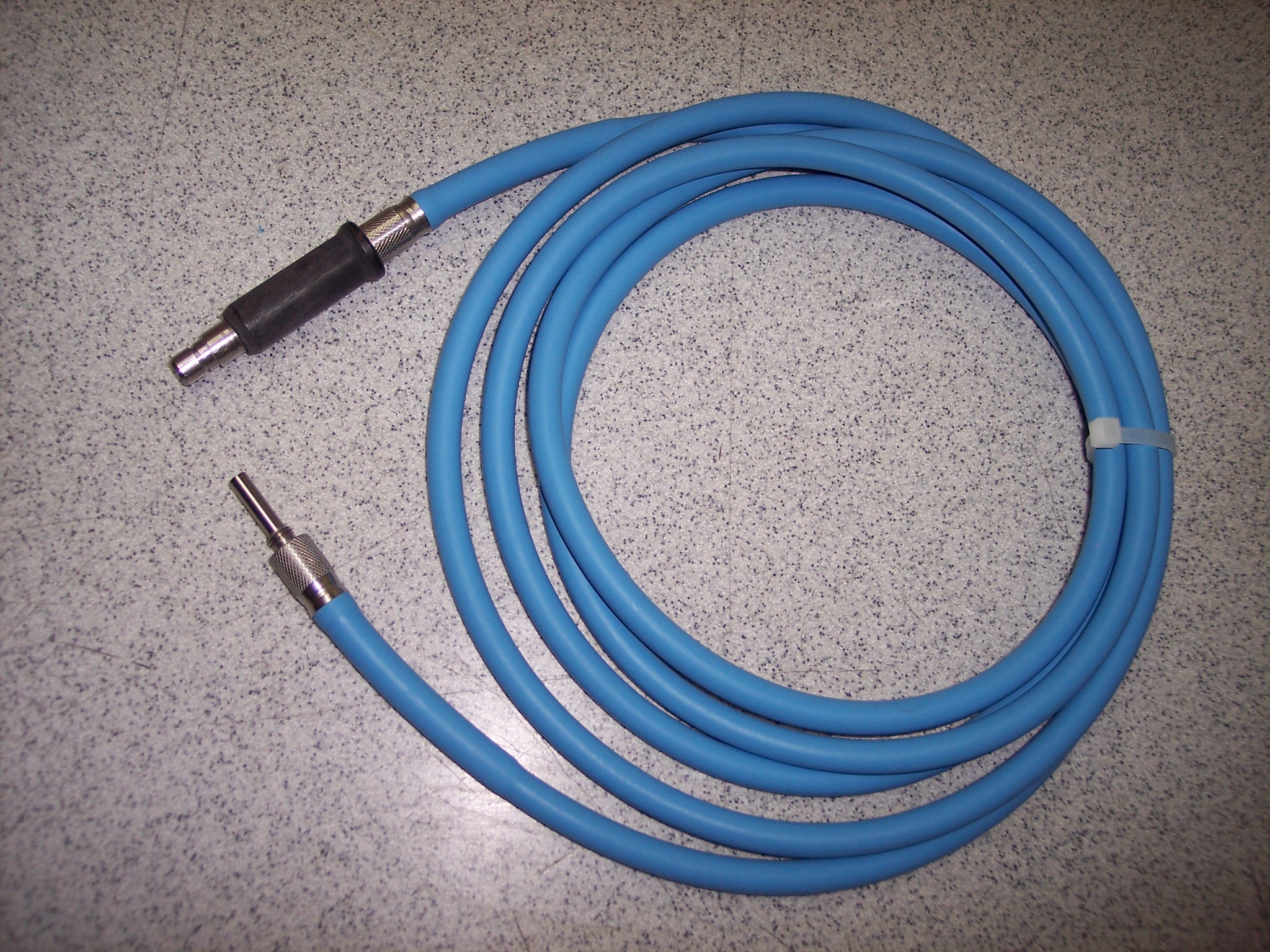 Dyonics 2147 Fiber Optic Light Cord