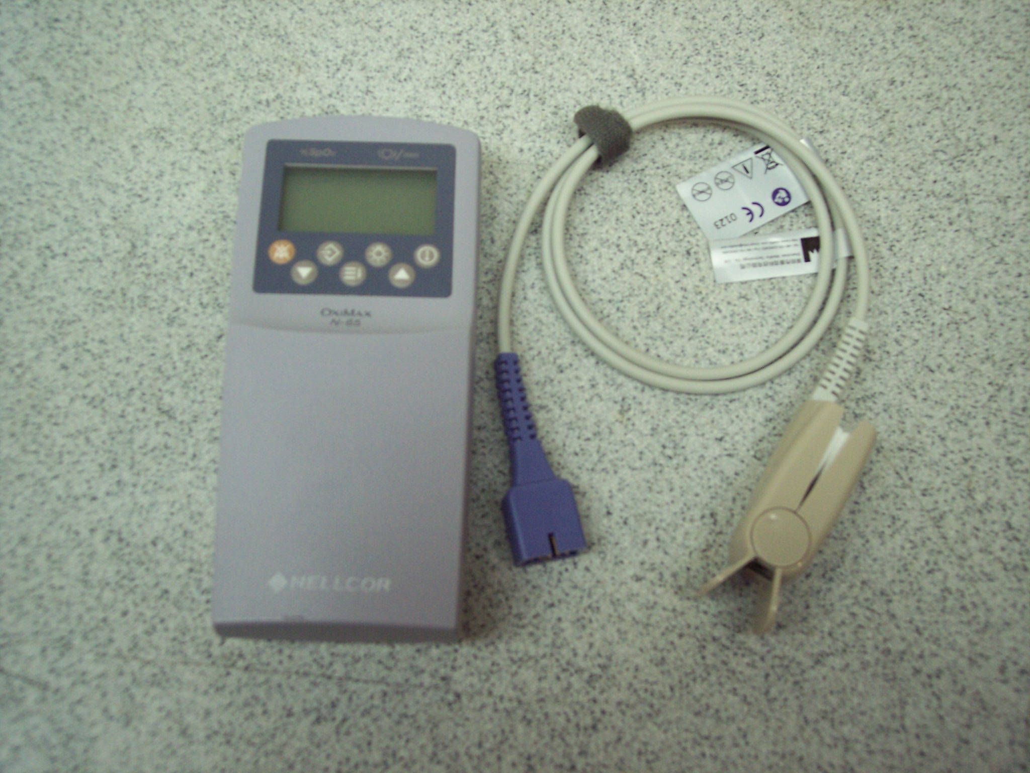 Nellcor Oxi-Max N-65 Pulse Oximeter