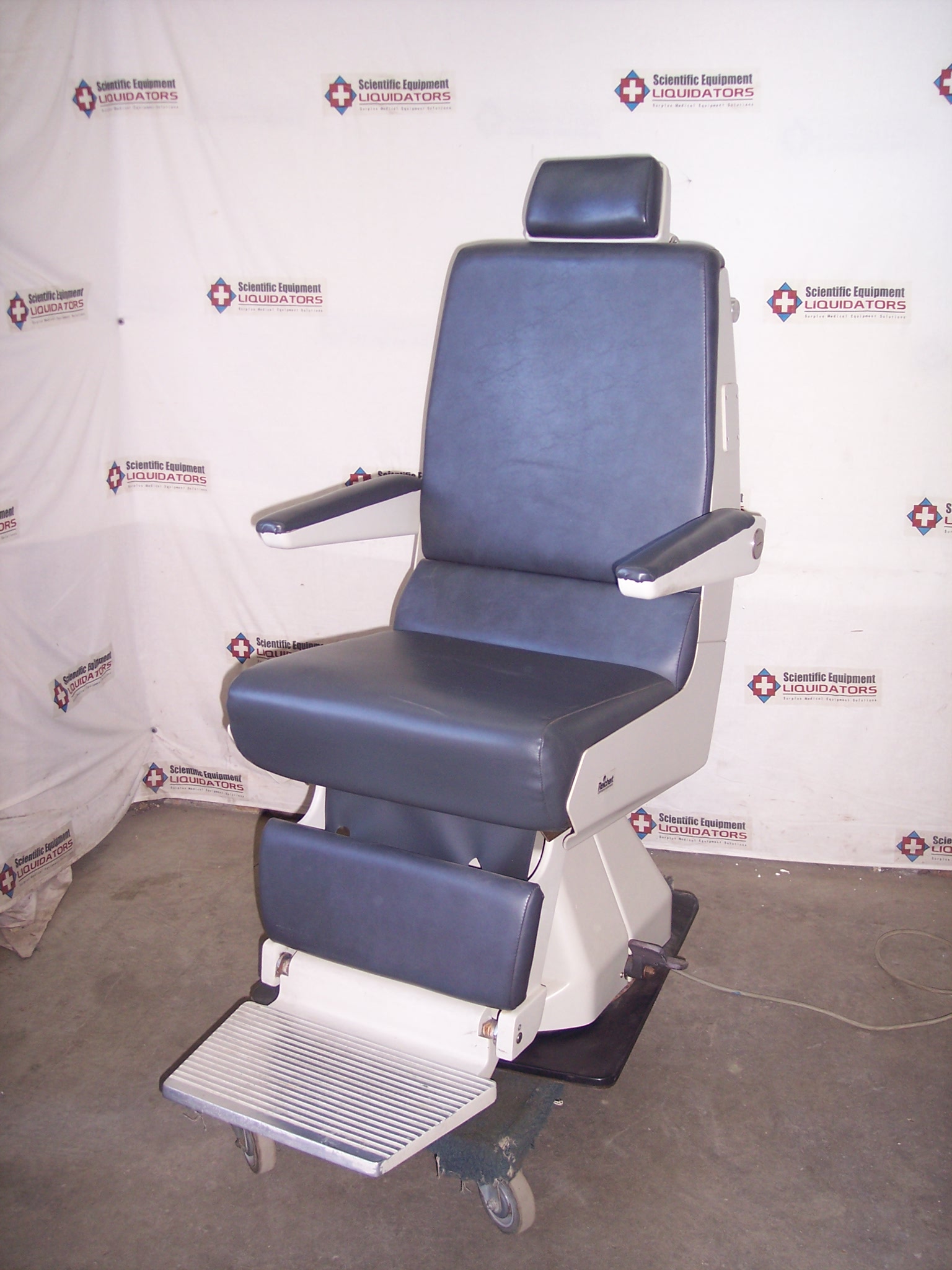 Reichert 610X Ophthalmic Chair