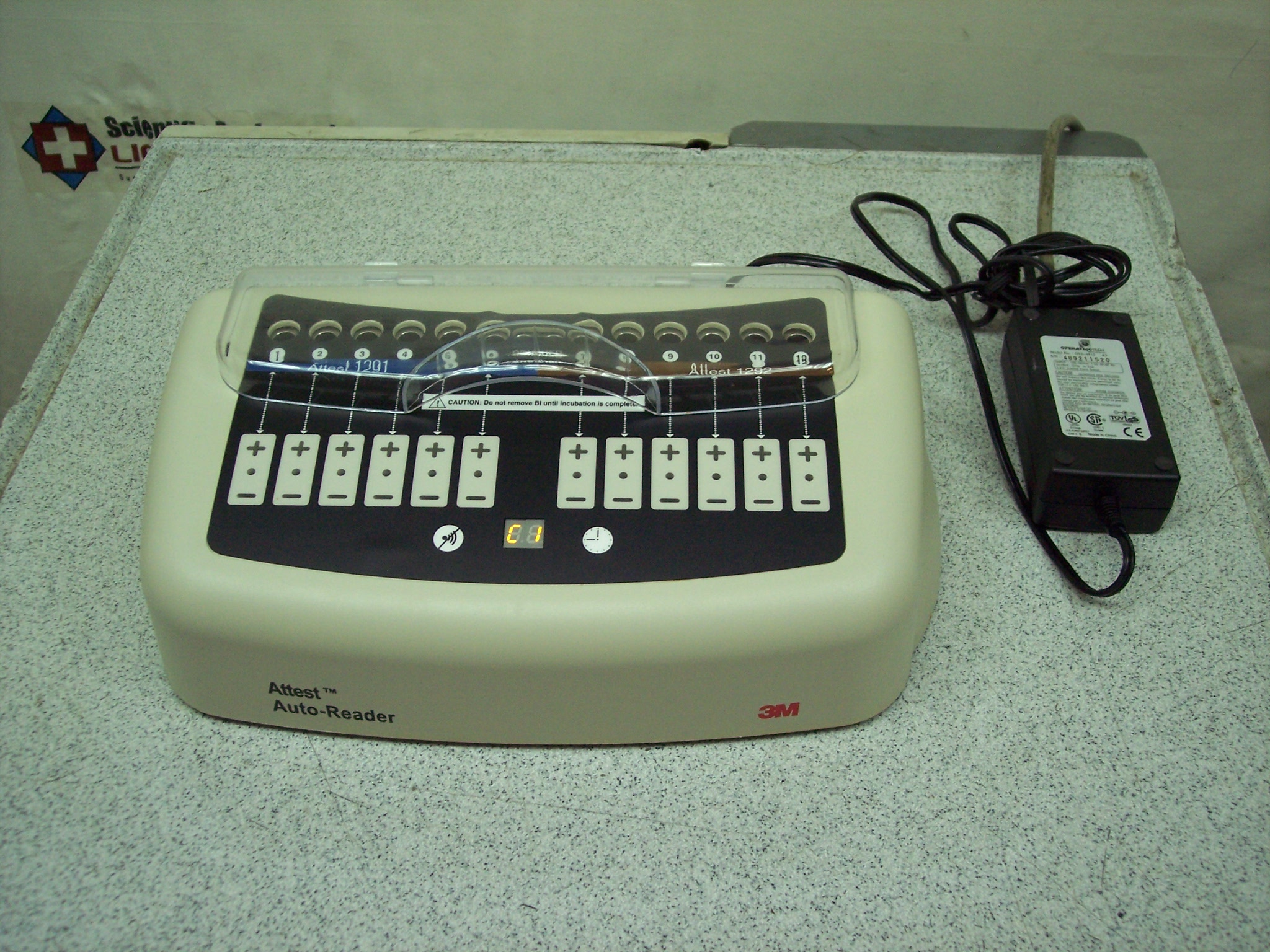 3M 290   Attest Auto-Reader Incubator