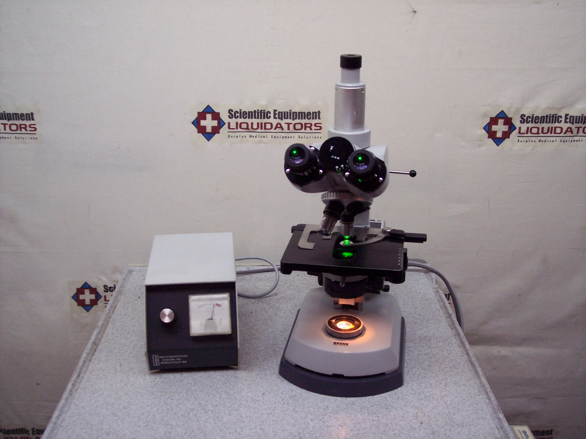 Carl Zeiss Trinocular Microscope