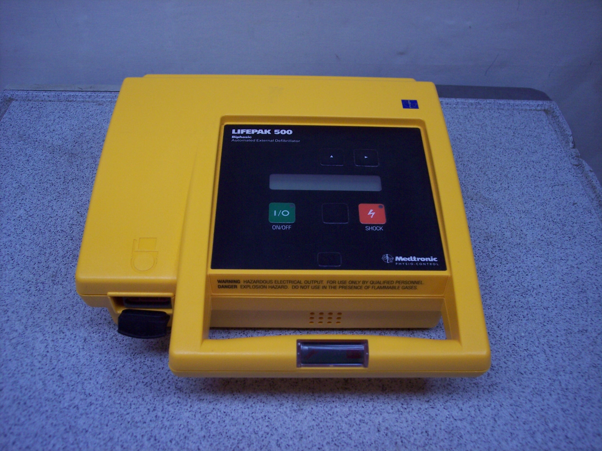 Medtronic Lifepak 500 AED Defibrillator 