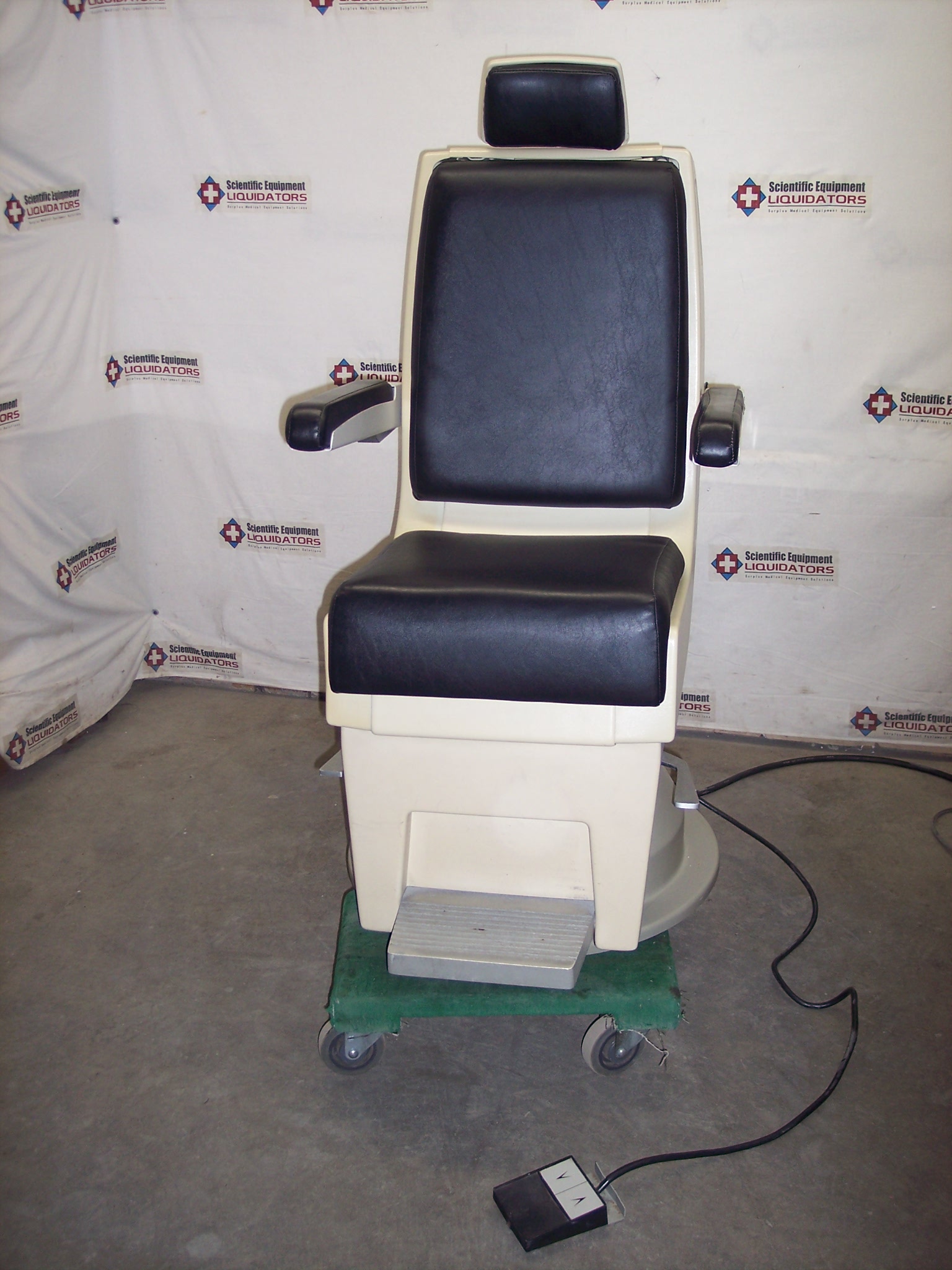 American Optical 14401 Ophthalmic Chair