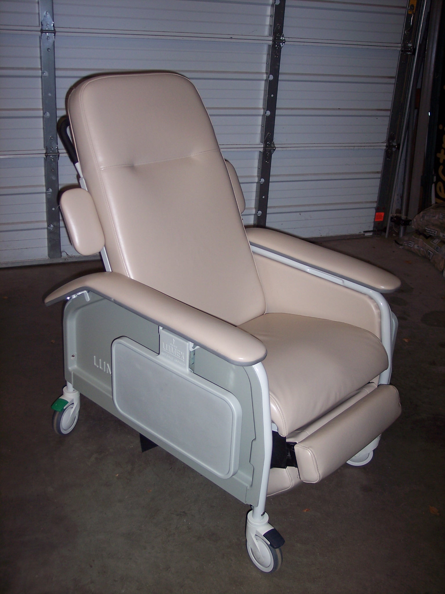 Lumex 577RGKIT Clinical Care Recliner