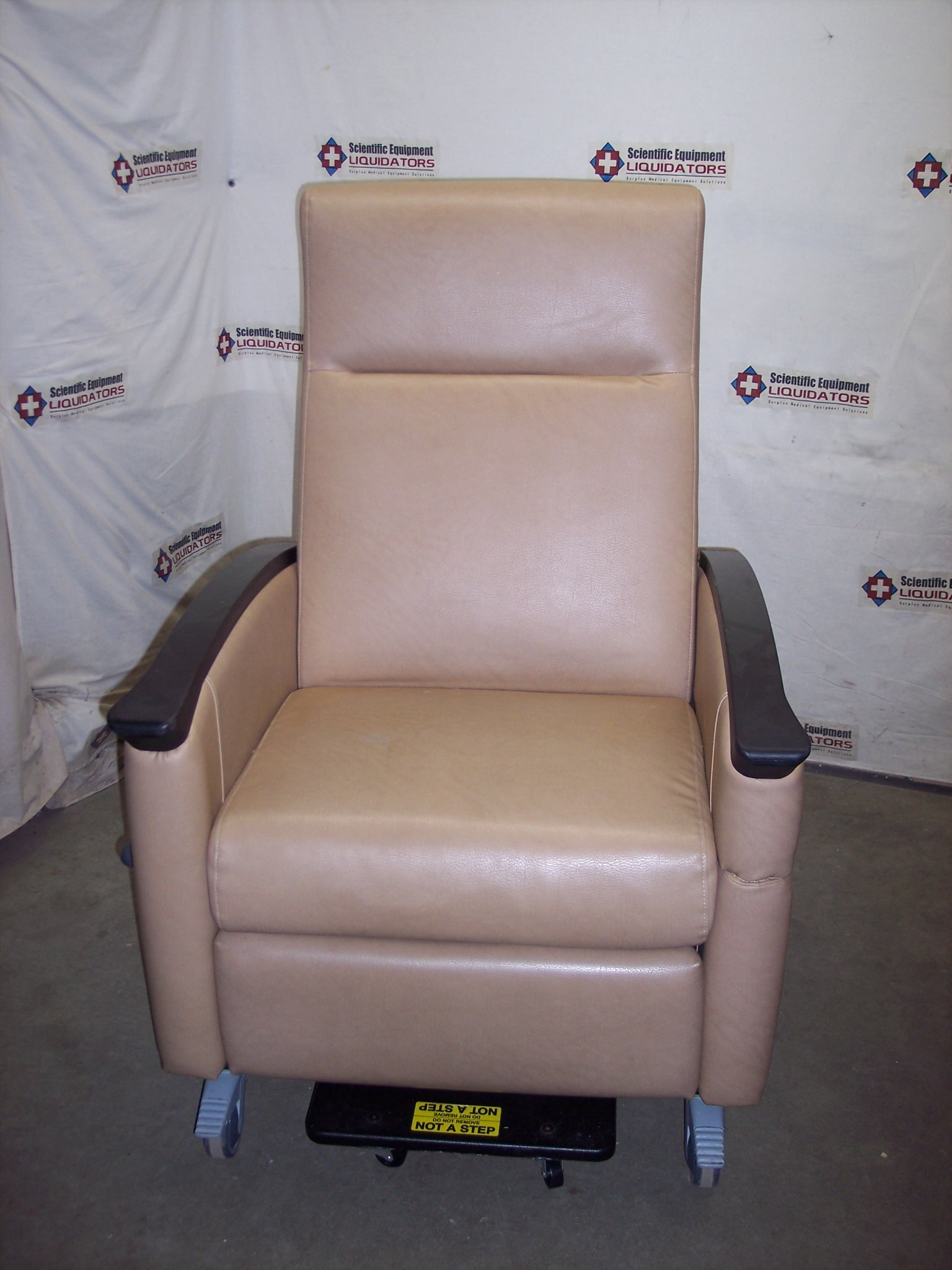Lazy Boy Clinical Care Recliner