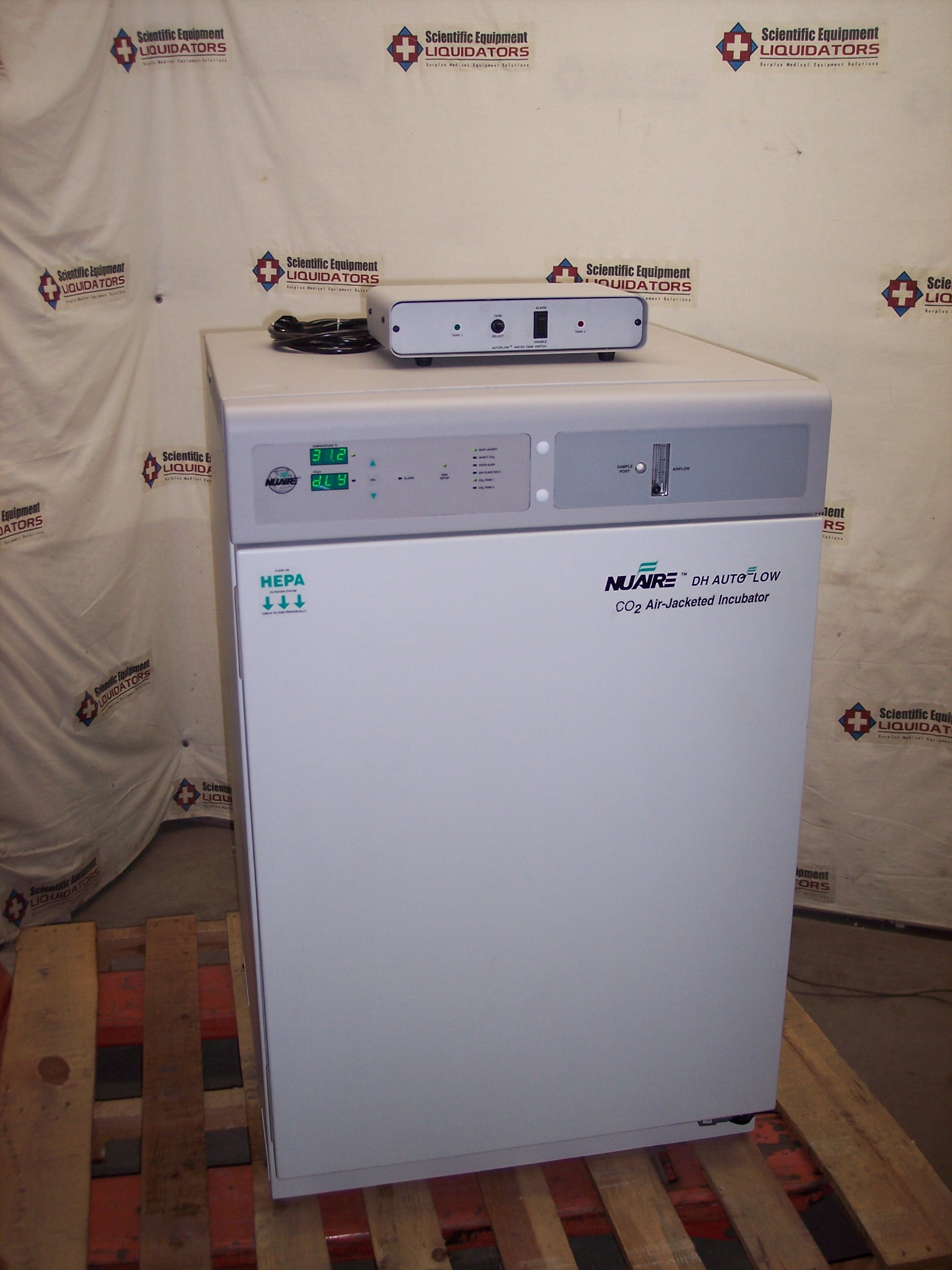 NuAire NU-5500 Air-Jacketed Automatic CO2 Incubator