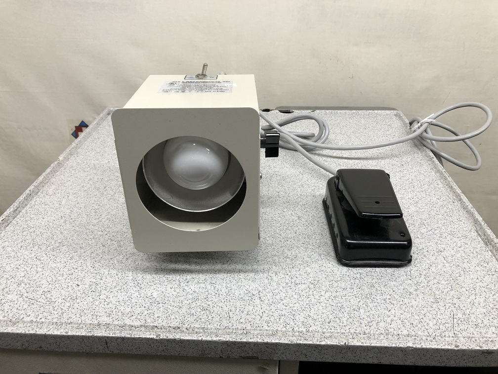 S&S 188 X-Ray Film Illuminator Hot Light