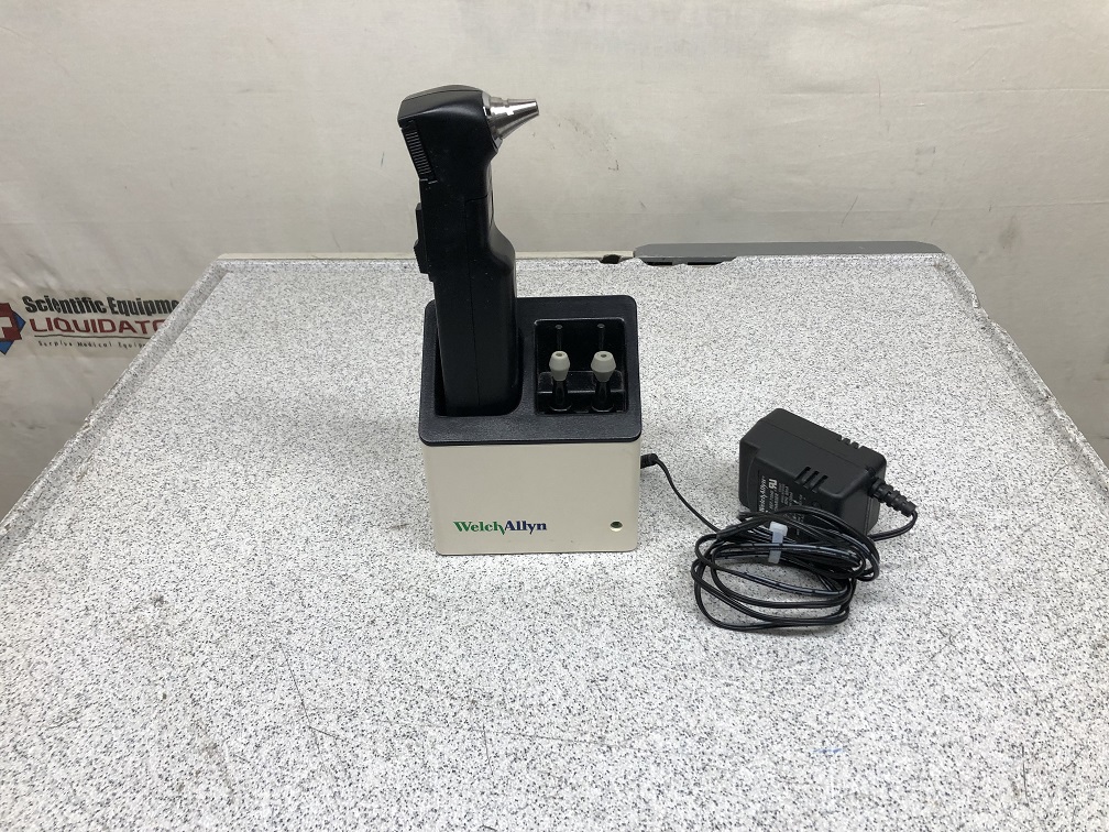 Welch Allyn 23300 AudioScope with Welch Allyn 71123 Charging Stand 