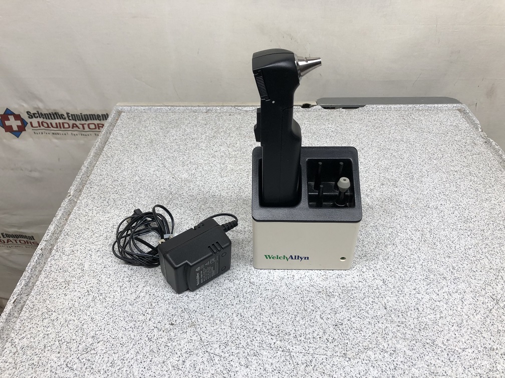 Welch Allyn 23300 AudioScope with Welch Allyn 71123 Charging Stand 