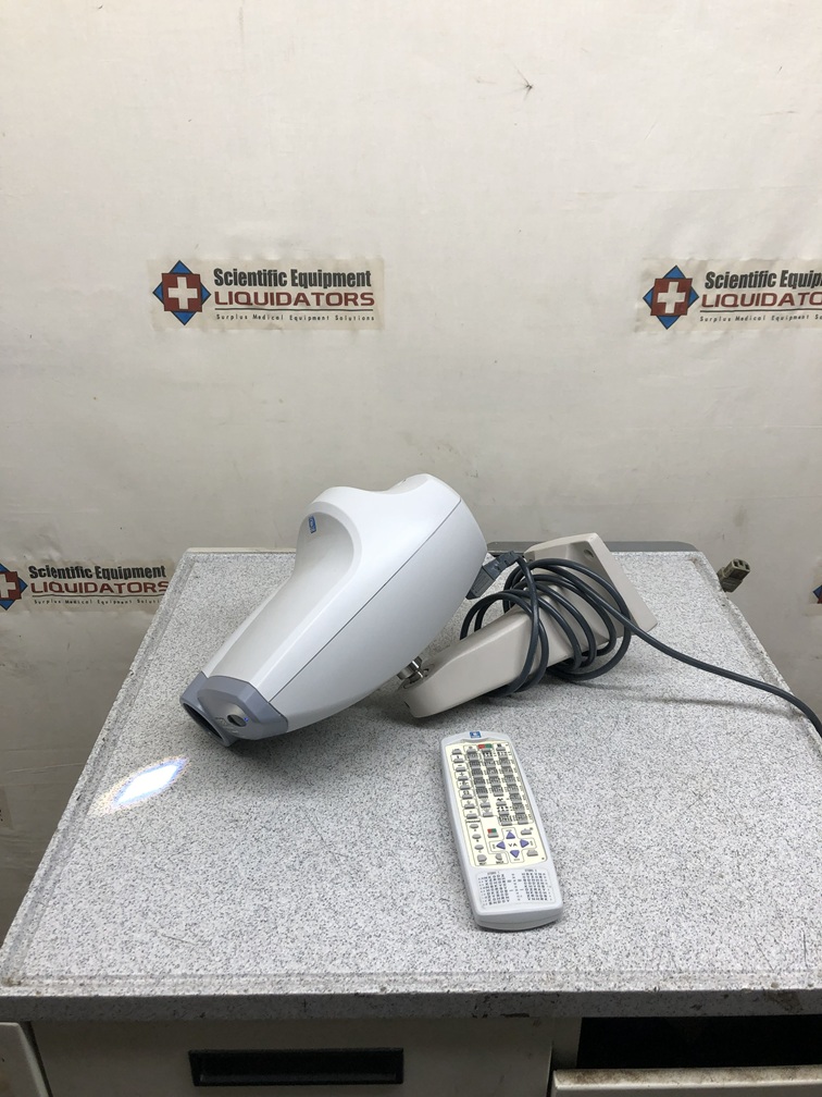 Nidek CP-770 Chart Projector