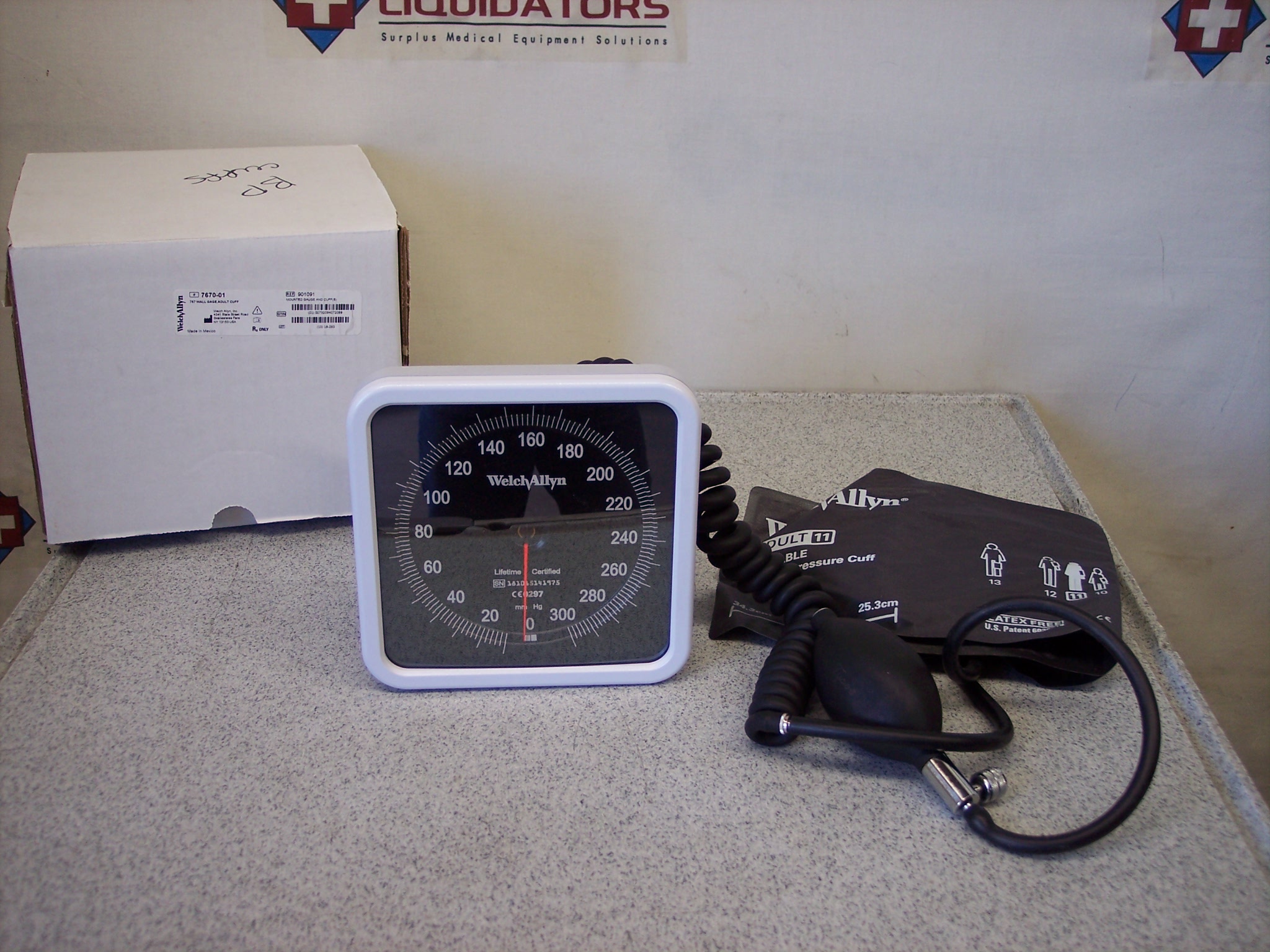 Welch Allyn 7670-01 Tycos Sphygmomanometer