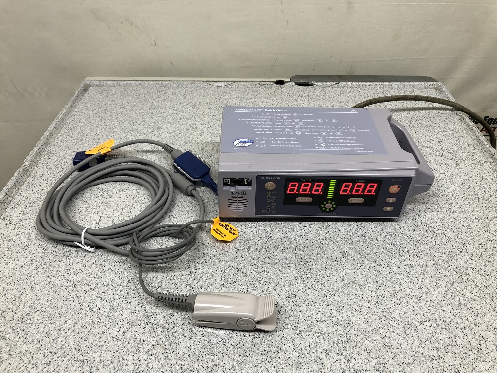 Nellcor OxiMax N-560 Pulse Oximeter