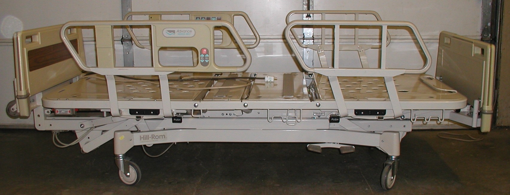 Hill-Rom 1140 Advance 2000 Series Electric Bed