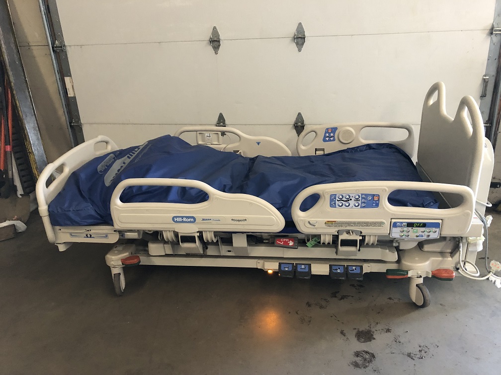 Hill-Rom P3200 VersaCare Patient Bed