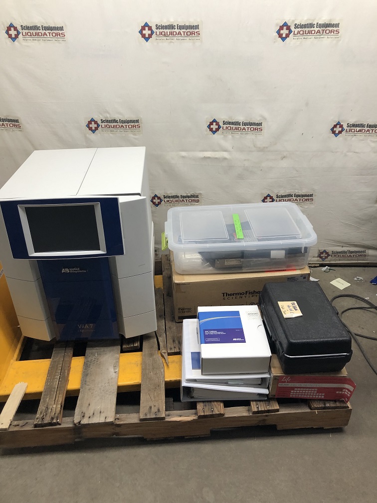 Life Technologies Applied Biosystems 4453552 ViiA 7 Real-Time PCR System