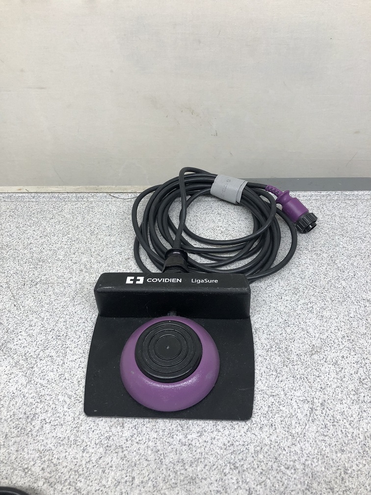 Covidien LS0300 LigaSure Footswitch, Purple