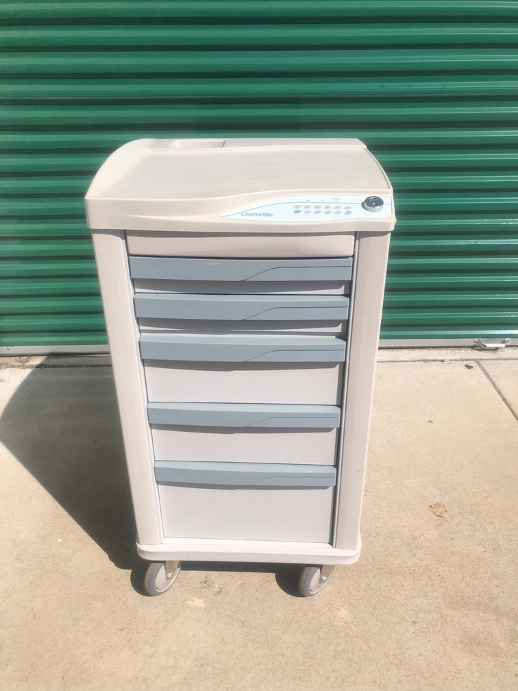 Lionville Systems, Inc. 800 Medication Cart 